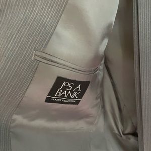 NWT Jos A Bank grey pinstripe suit, 47XL